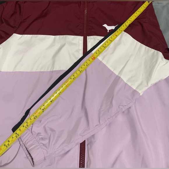 PINK Victoria's Secret Women Burgundy and Lavender Raincoat, XS/S NWOT. - Picture 12 of 12